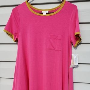BNWT Lularoe Carly - tshirt dress